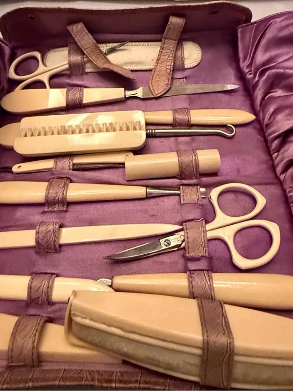 Vintage Toiletry Kit